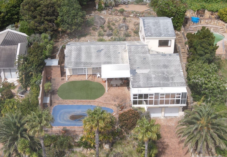 5 Bedroom Property for Sale in Camps Bay Western Cape